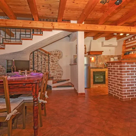 Ferienhaus Dolores In Cokuni *